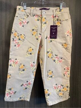 Gloria Vanderbilt Beige Floral Ankle Capri Pants